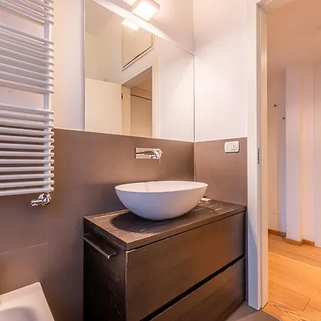 Apartament Pr Curt *