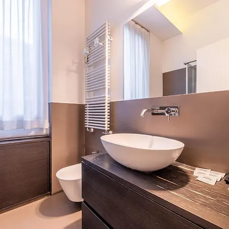 Pr Curt Apartament Mediolan