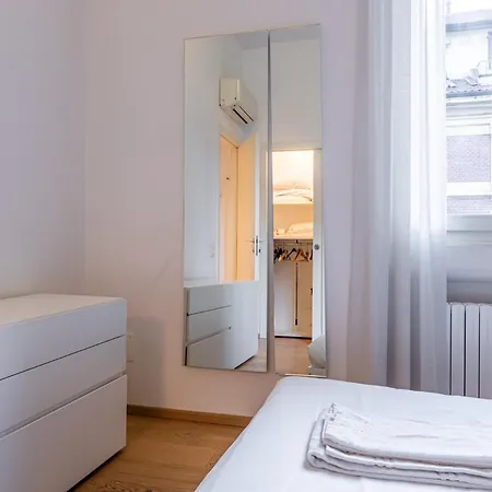Apartament Pr Curt