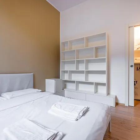 Apartament Pr Curt Mediolan